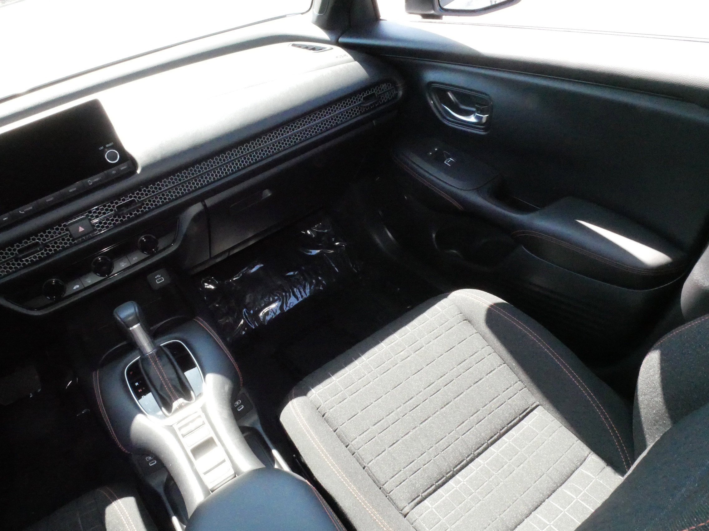 Certified 2024 Honda HR-V Sport image 11