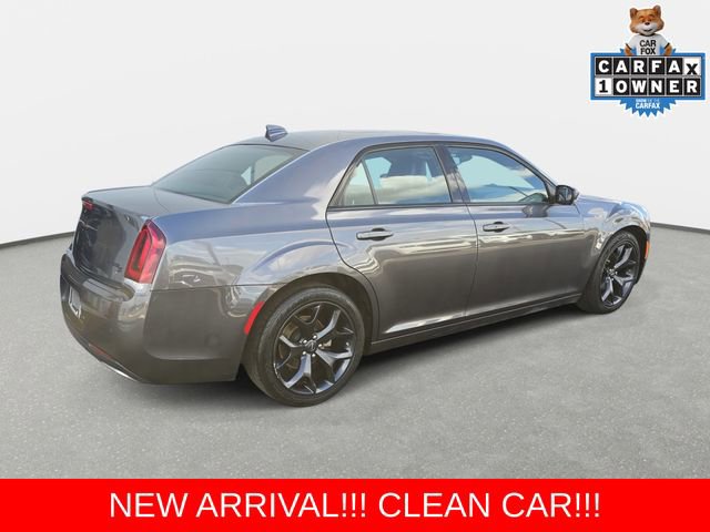 Used 2023 Chrysler 300 S image 5