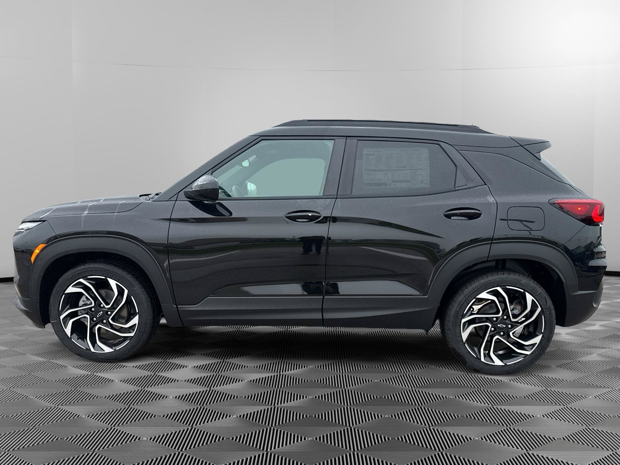 New 2026 Chevrolet TrailBlazer RS w/ Convenience Package FWD image 2