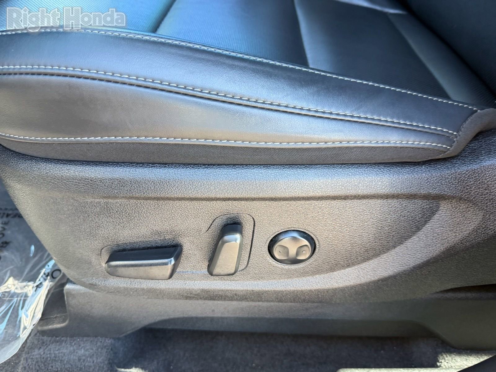 Used 2025 Kia Telluride S image 24