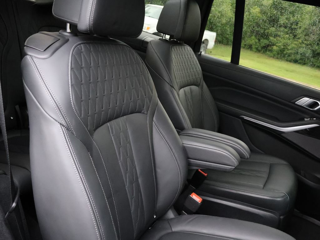 Used 2021 BMW X7 M50i AWD/4WD image 37