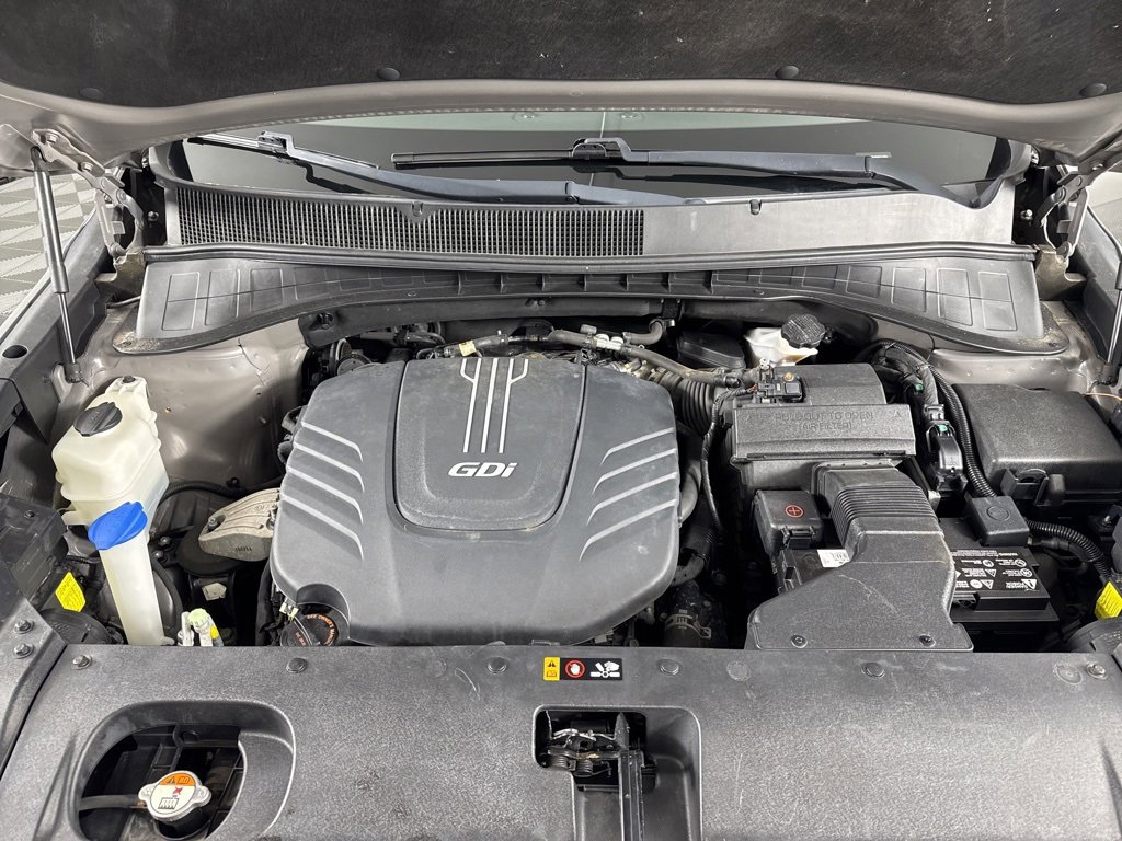 Used 2017 Kia Sorento SX image 9