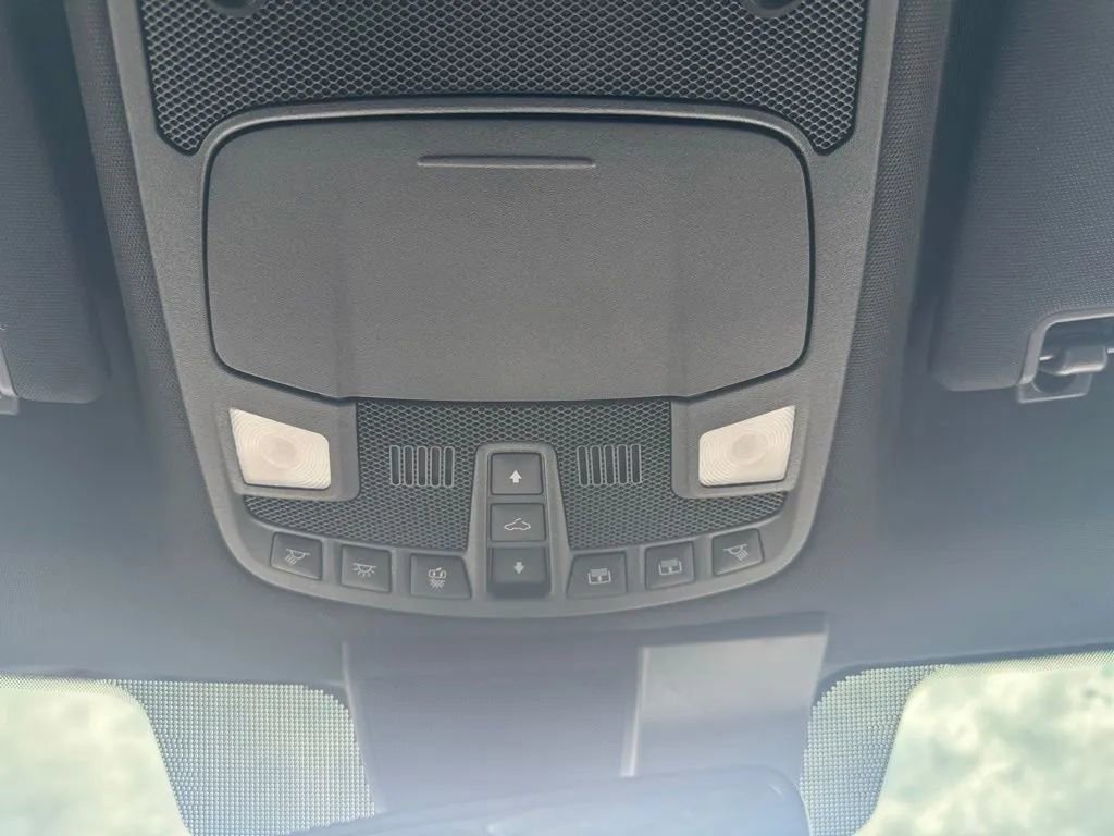 Used 2020 Ford F150 Lariat w/ Equipment Group 502A Luxury AWD/4WD image 29
