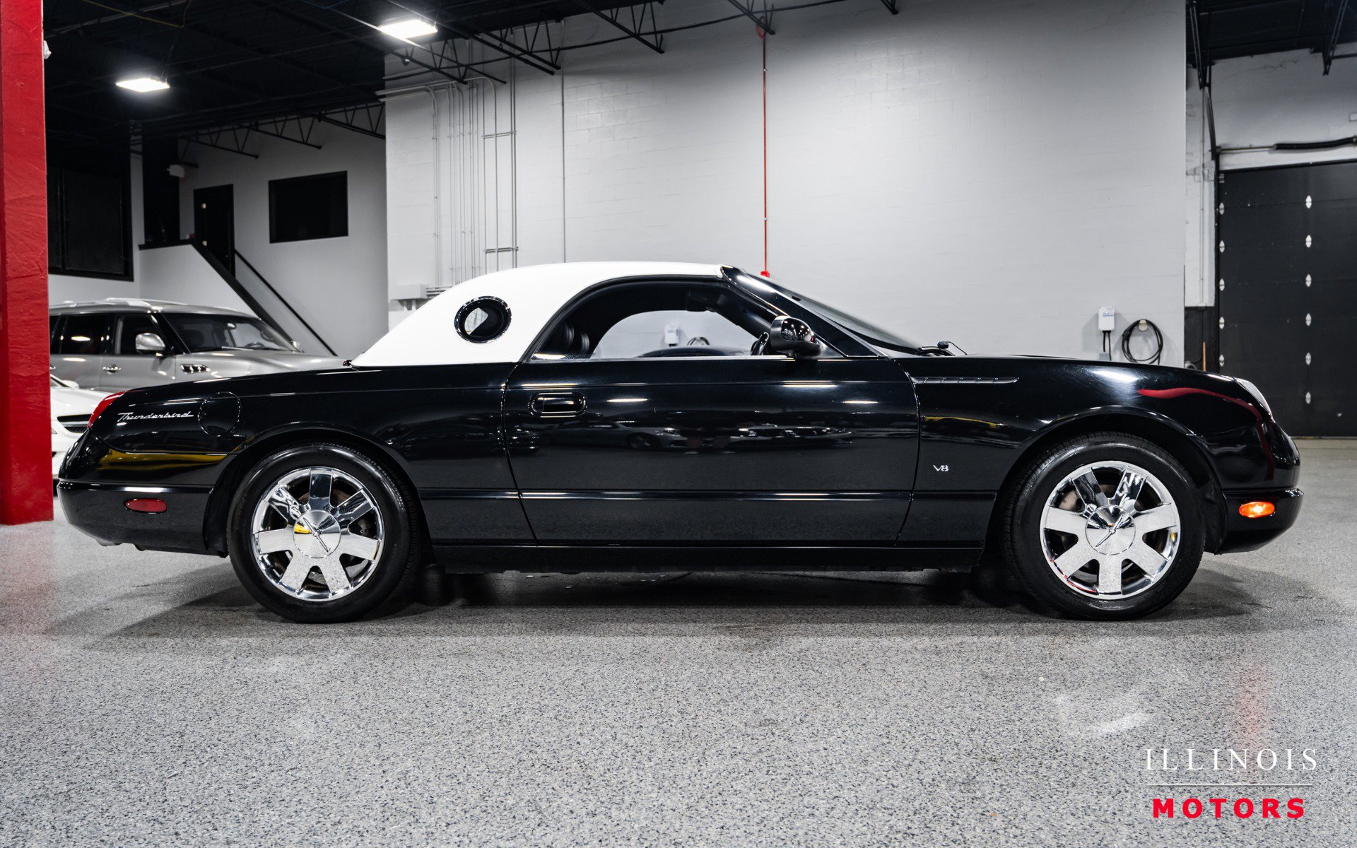 Used 2003 Ford Thunderbird Deluxe image 6
