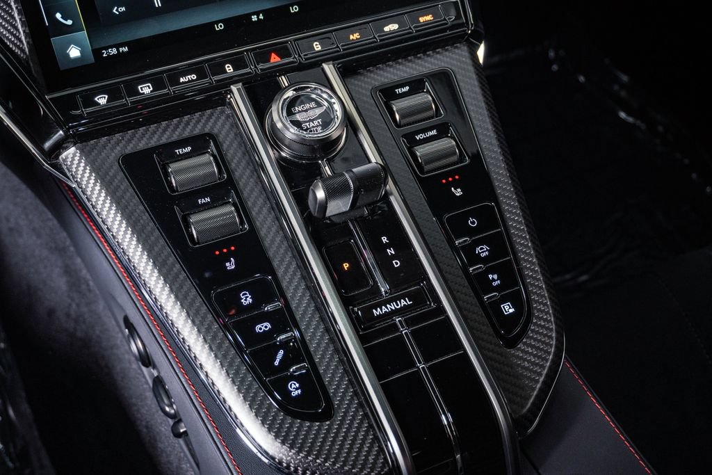 Used 2026 Aston Martin V8 Vantage S RWD image 29