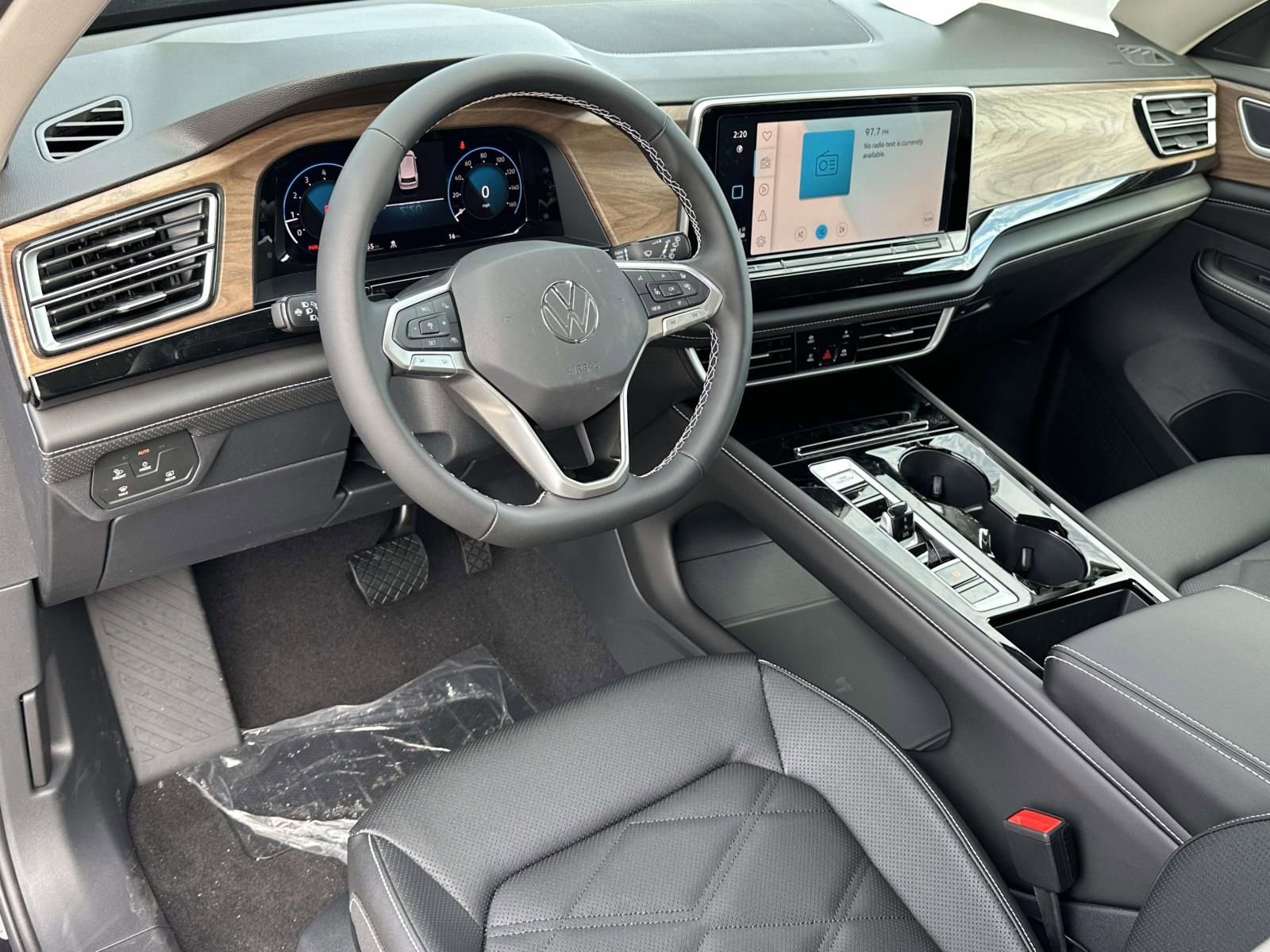 New 2026 Volkswagen Atlas SE image 10