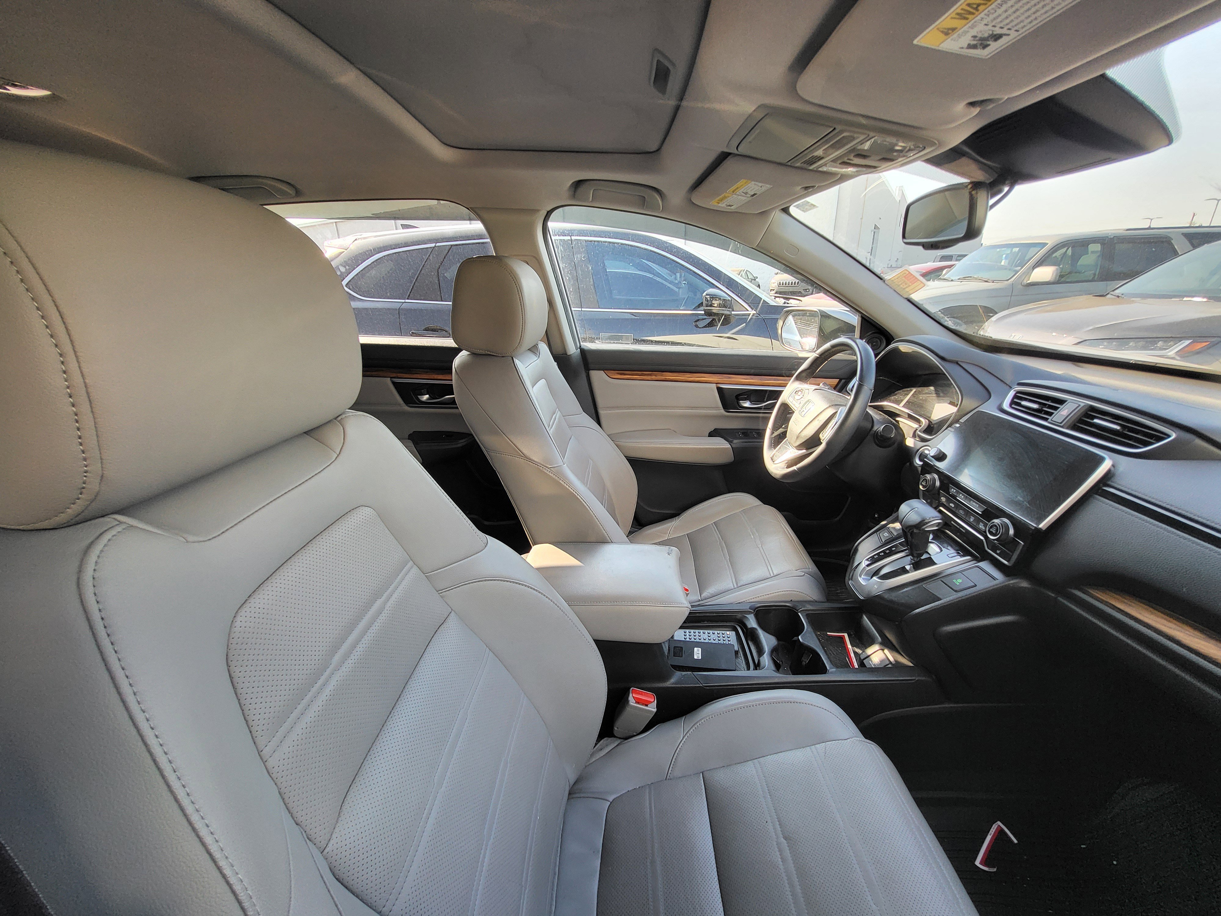 Used 2018 Honda CR-V Touring image 8