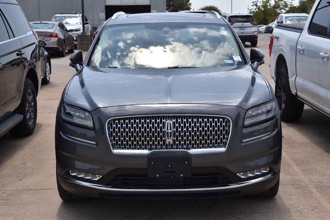 Used 2023 Lincoln Nautilus Reserve w/ Equipment Group 202A AWD/4WD image 3