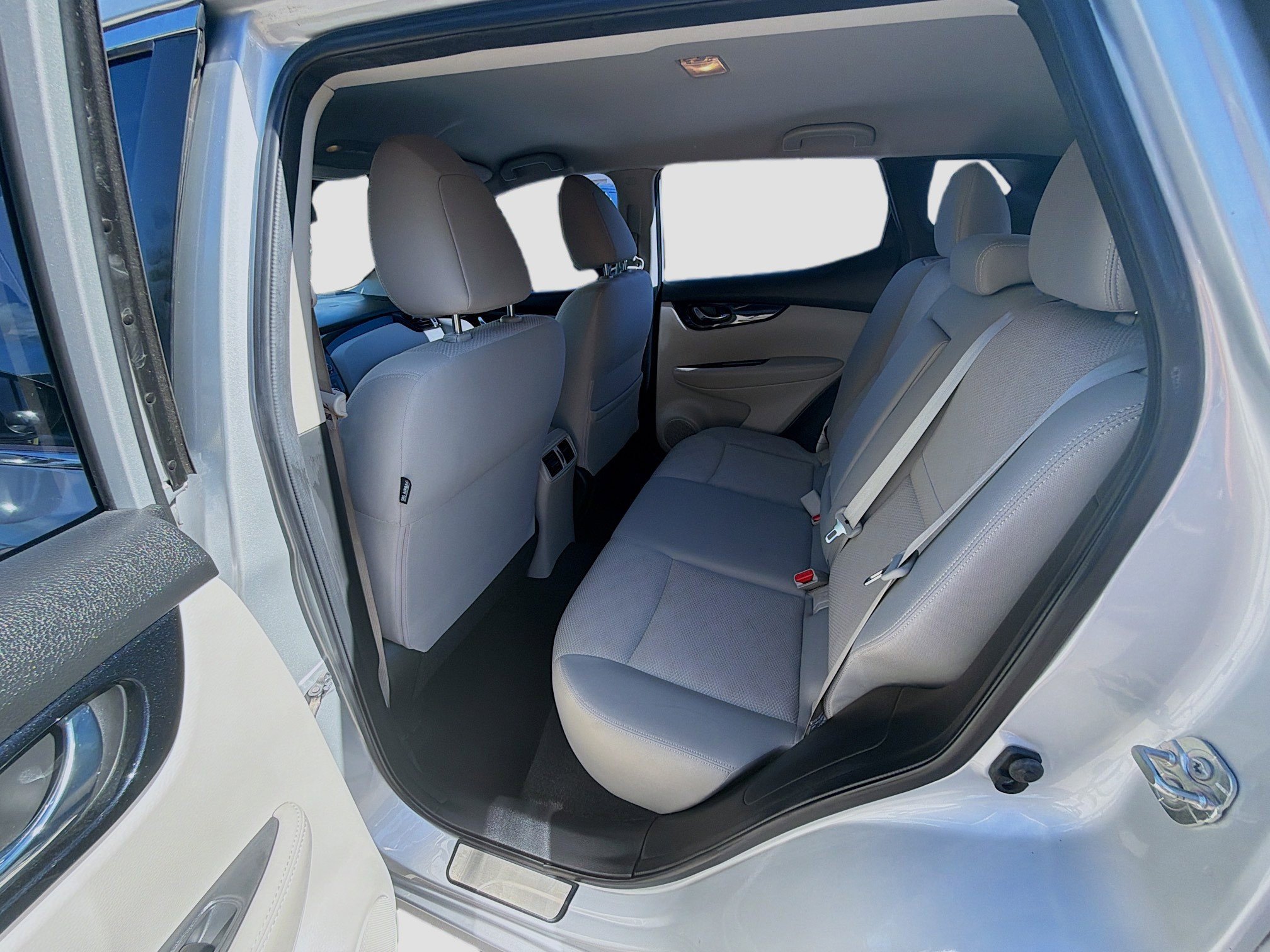 Used 2019 Nissan Rogue Sport SV w/ All-Weather Package image 23