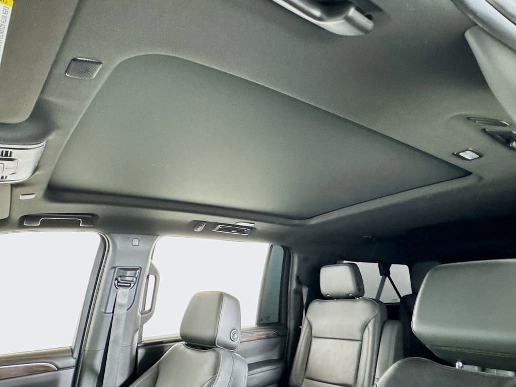 Used 2023 Chevrolet Suburban Z71 AWD/4WD image 24