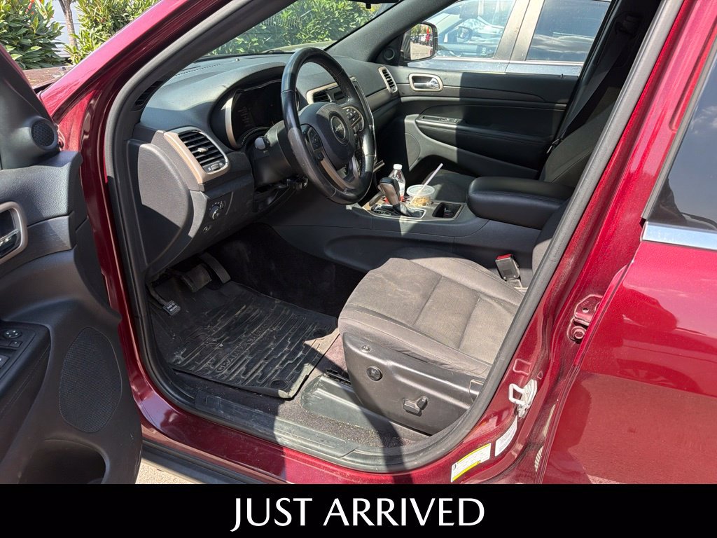 Used 2016 Jeep Grand Cherokee Laredo w/ Quick Order Package 23E AWD/4WD image 13