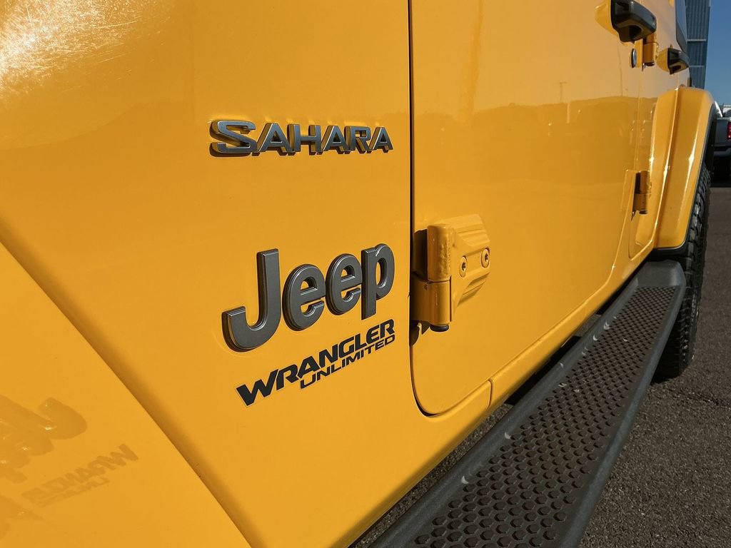Used 2018 Jeep Wrangler Unlimited Sahara AWD/4WD image 10