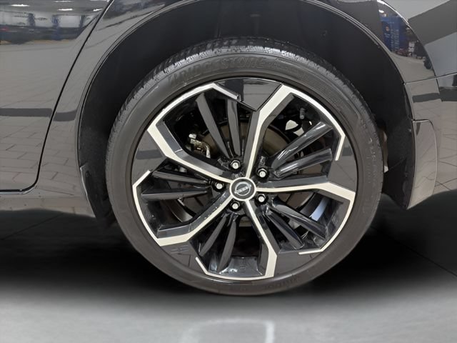 Used 2023 Nissan Altima 2.5 SR w/ SR Premium Package AWD/4WD image 21