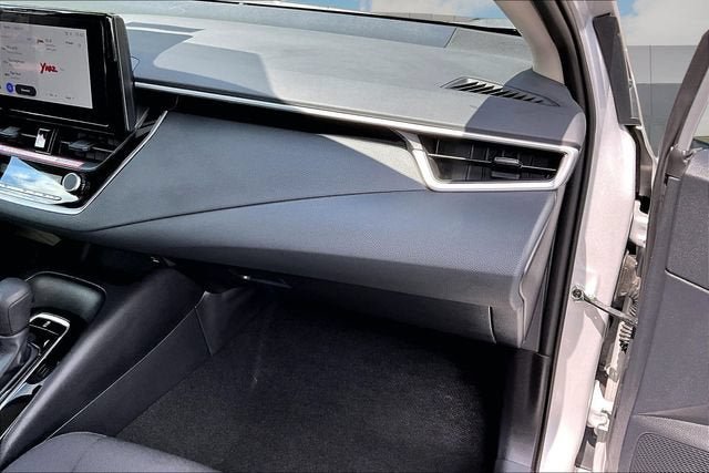 Used 2026 Toyota Corolla LE FWD image 16