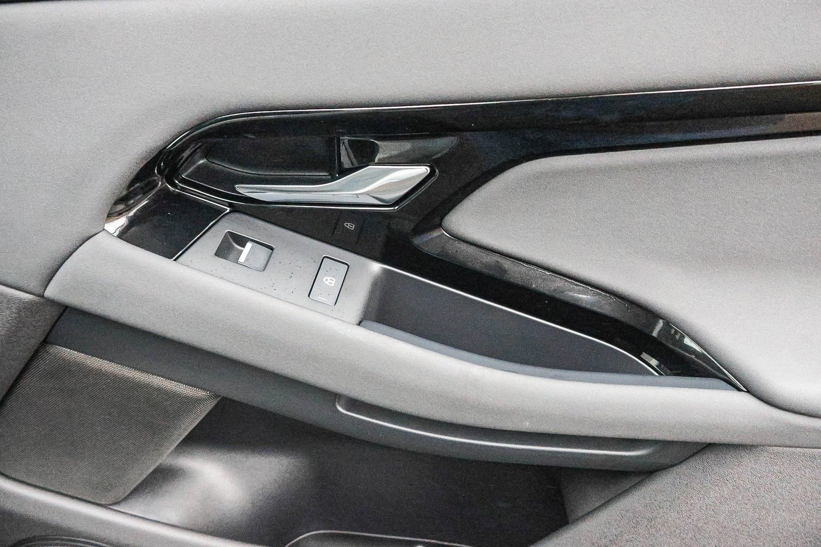 Used 2025 Land Rover Range Rover Evoque S image 19