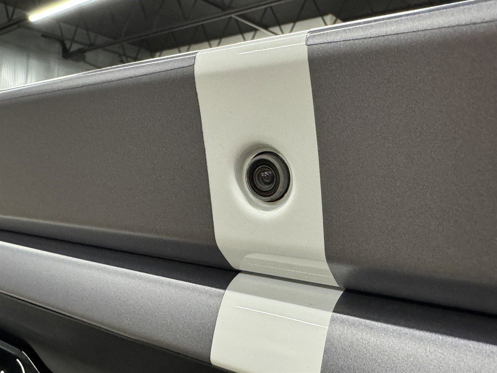 Used 2016 Dodge Challenger SRT w/ Technology Group image 13