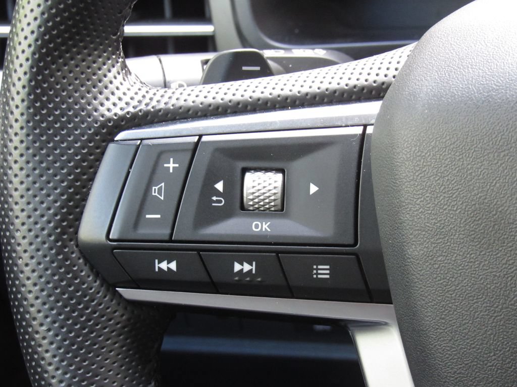 Used 2024 Mitsubishi Outlander 4WD Plug-In Hybrid image 28
