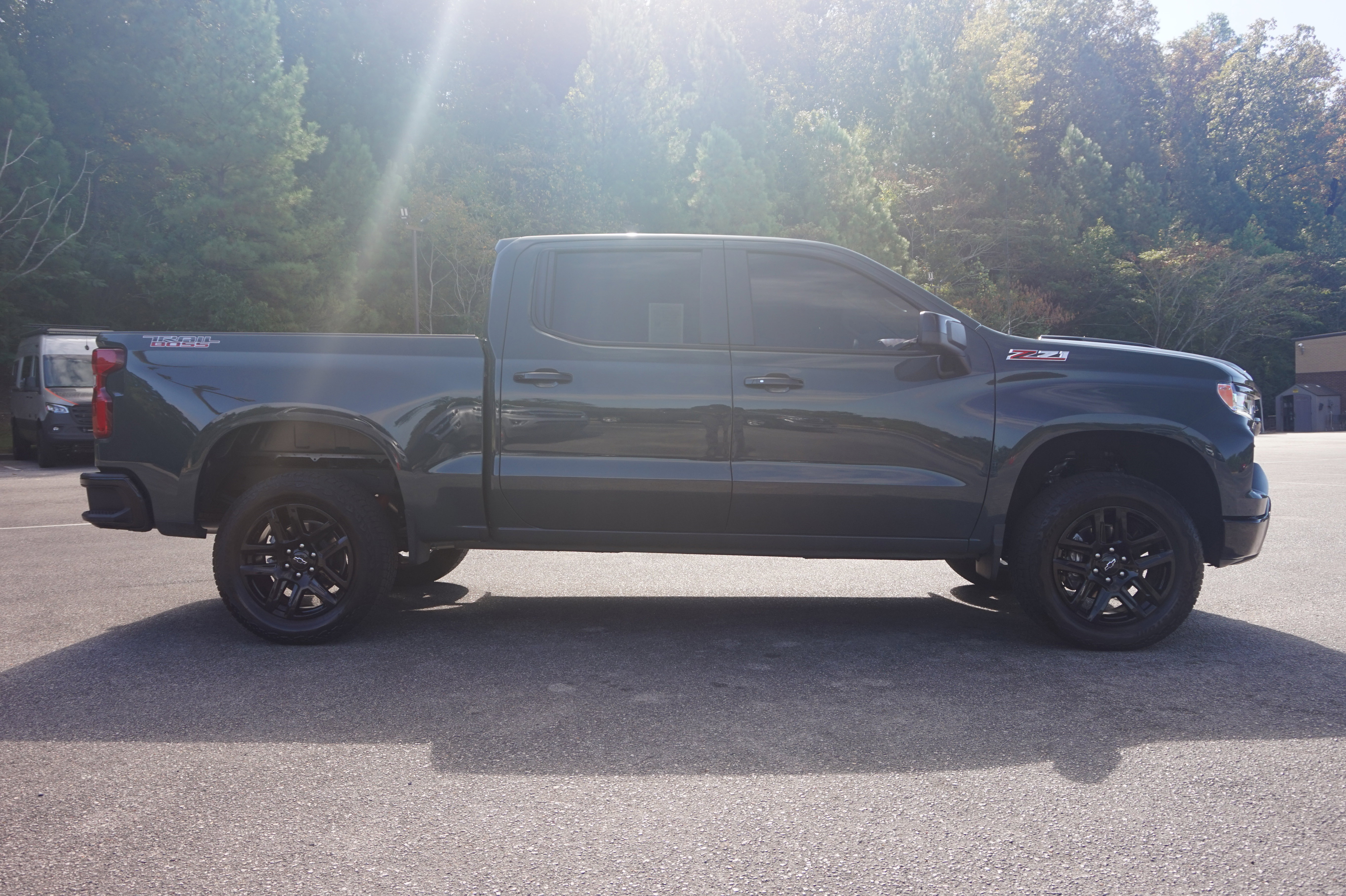 Used 2025 Chevrolet Silverado 1500 LT Trail Boss w/ Convenience Package II image 11