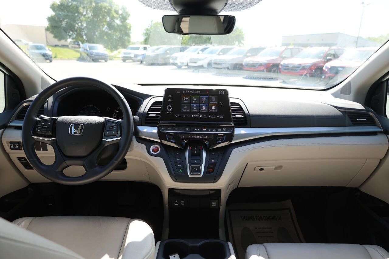 Used 2025 Honda Odyssey EX-L image 14