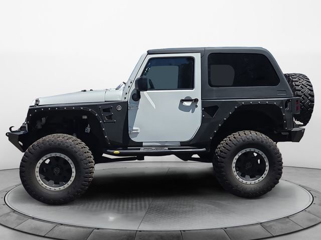Used 2017 Jeep Wrangler Rubicon w/ Power Convenience Group AWD/4WD image 2