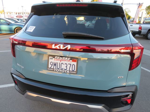 Used 2024 Kia Seltos EX image 12