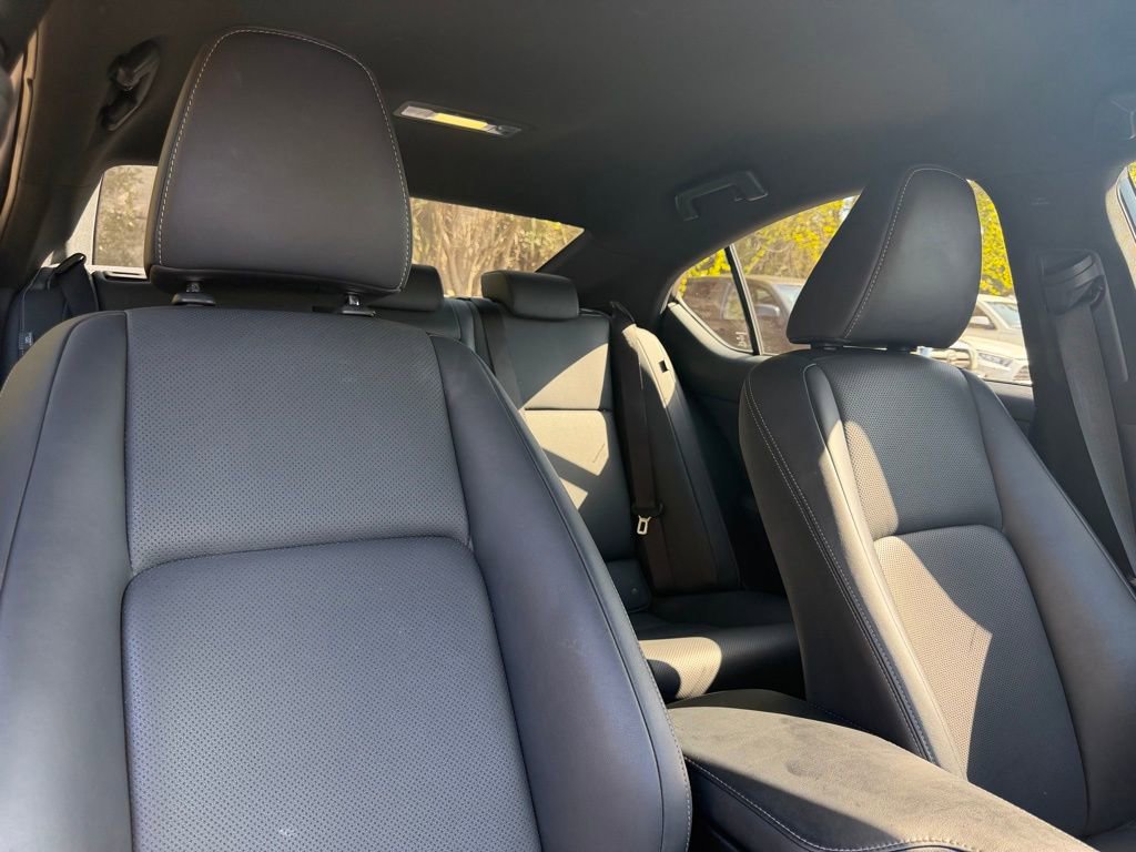 Used 2022 Lexus IS 300 w/ Accessory Package RWD image 33