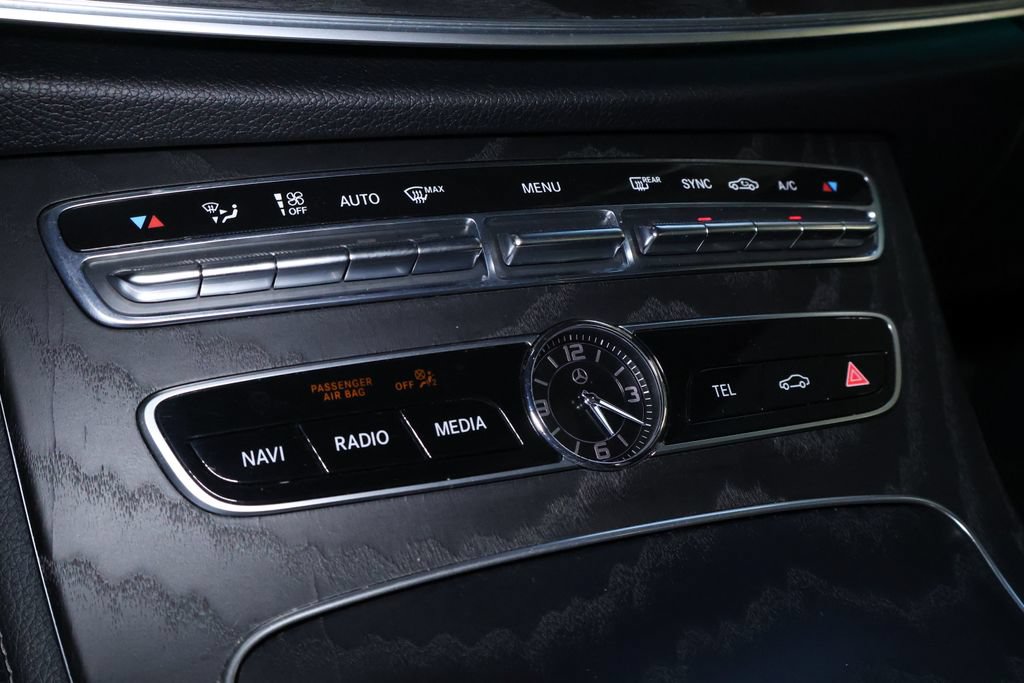 Used 2020 Mercedes-Benz E 350 4MATIC Sedan w/ Parking Assistance Package image 36