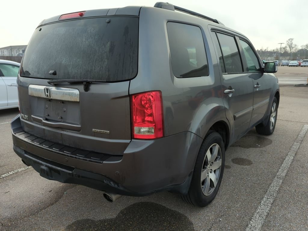Used 2015 Honda Pilot Touring image 3