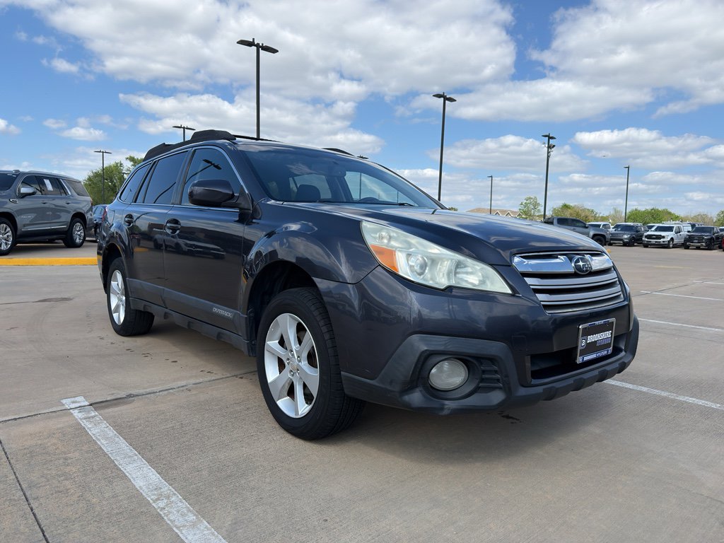 Used 2013 Subaru Outback 2.5i Premium AWD/4WD image 3