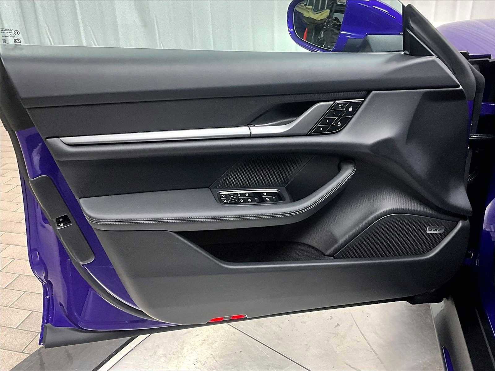 New 2026 Porsche Taycan 4S image 22