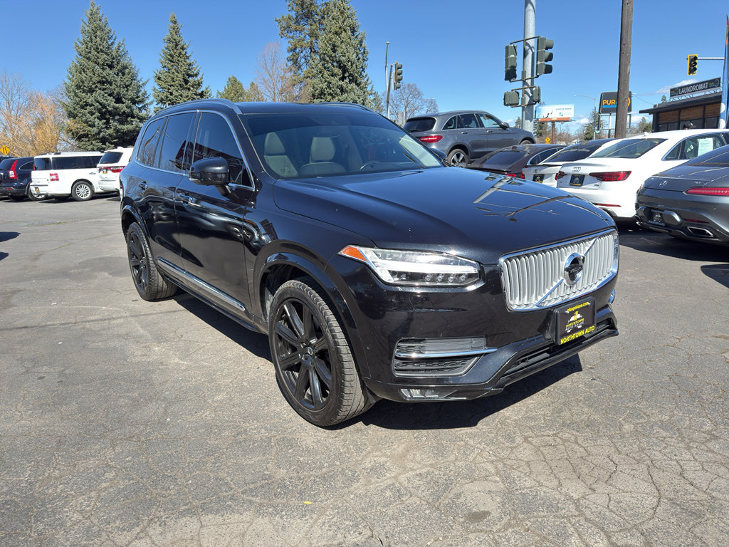 Used 2016 Volvo XC90 T6 Inscription w/ Vision Package image 11