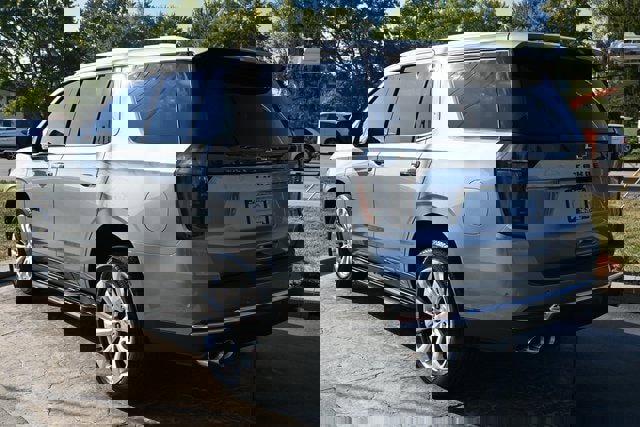 Used 2025 Chevrolet Tahoe Premier image 7