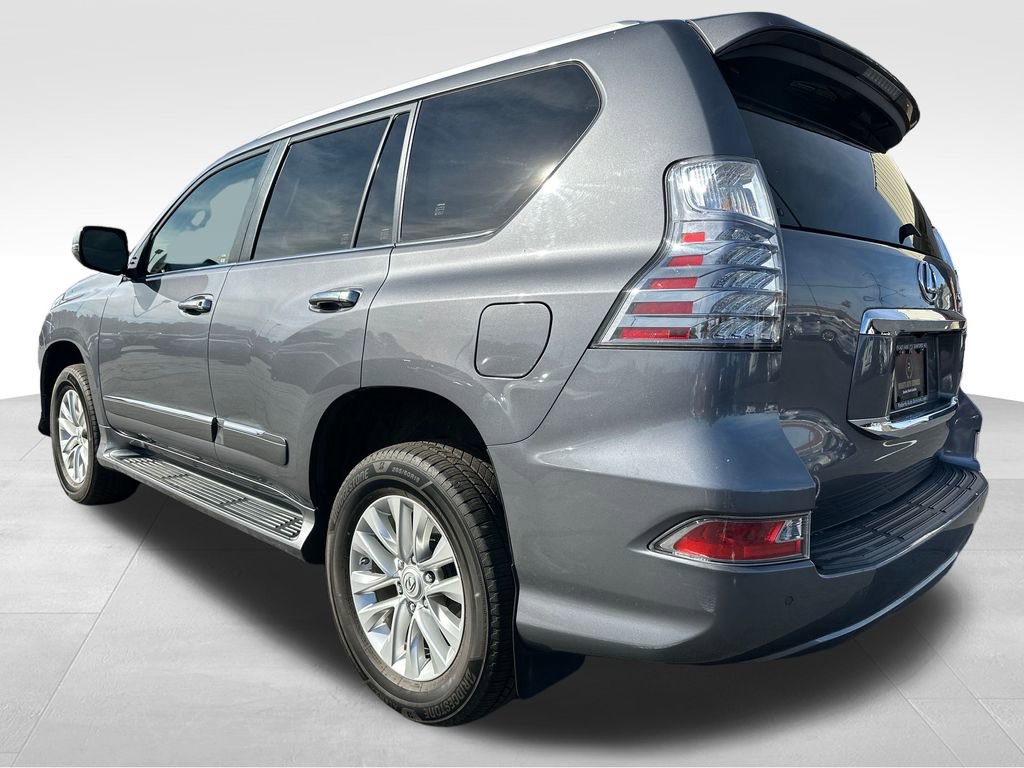 Used 2015 Lexus GX 460 w/ Premium Package image 3
