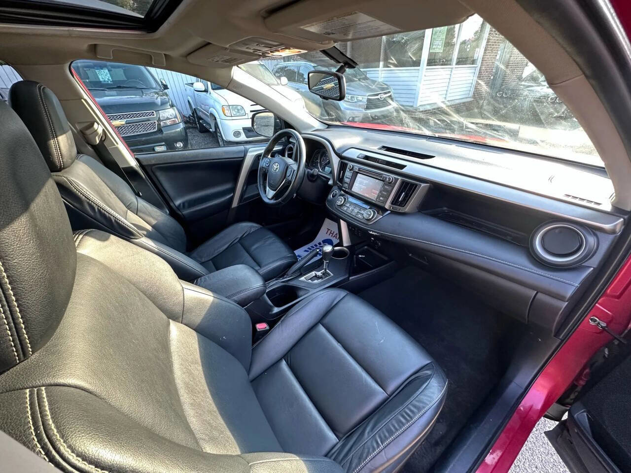 Used 2015 Toyota RAV4 Limited image 13