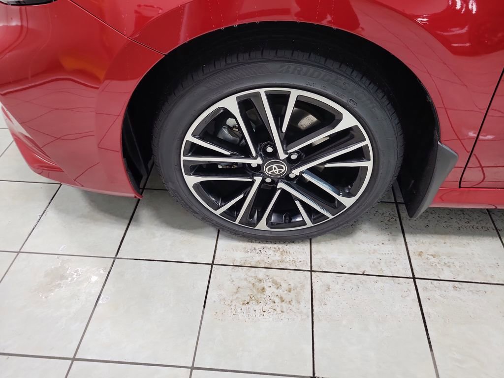 Used 2025 Toyota Camry XLE image 46