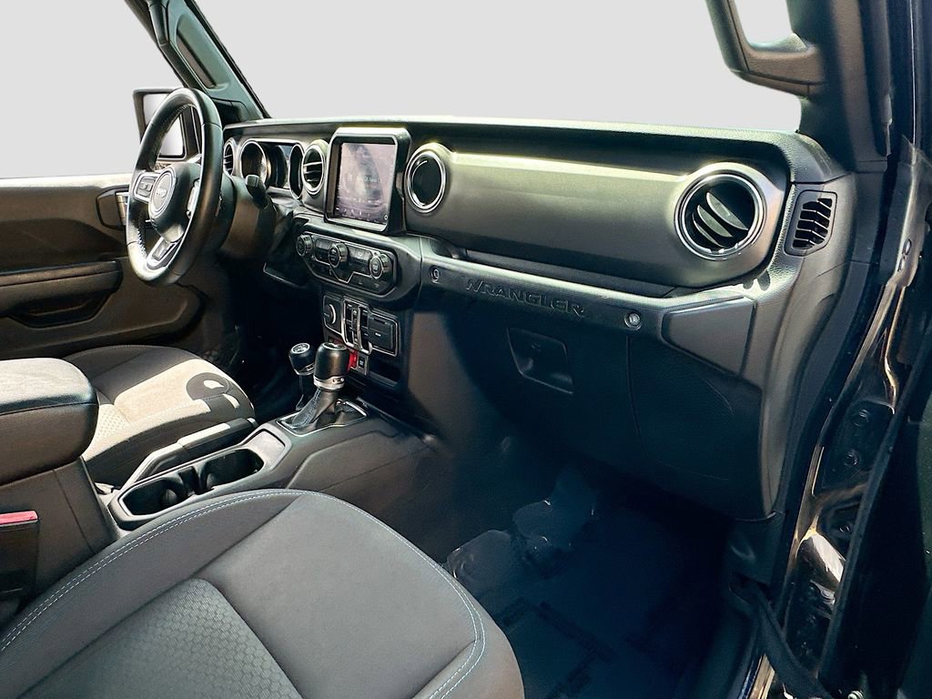 Used 2022 Jeep Wrangler Unlimited Rubicon 4xe image 28