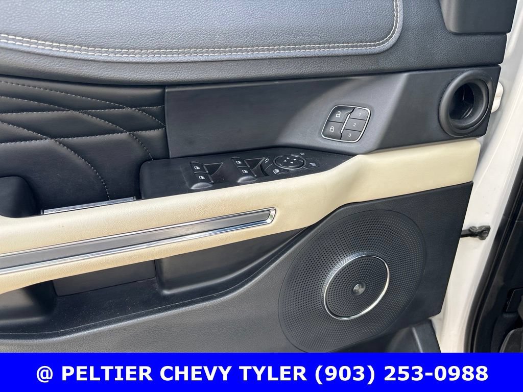 Used 2019 Ford Expedition Platinum AWD/4WD image 12
