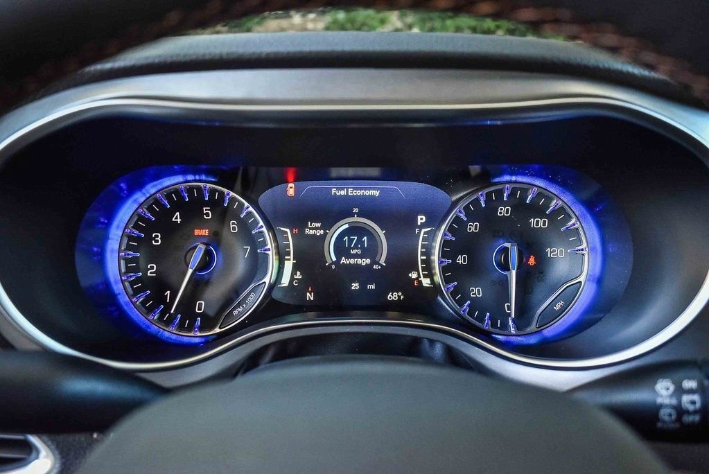 New 2026 Chrysler Pacifica Pinnacle w/ Trailer Tow Group image 24