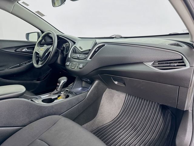 Used 2025 Chevrolet Malibu RS FWD image 26