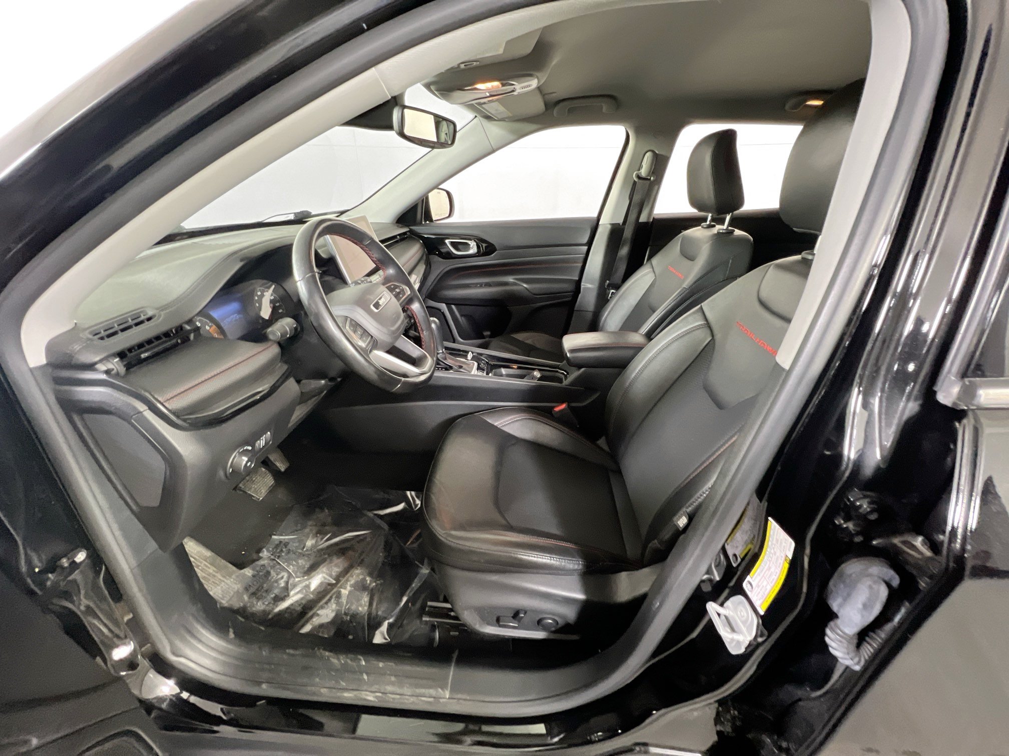 Used 2022 Jeep Compass Trailhawk w/ Trailhawk Convenience Group AWD/4WD image 19