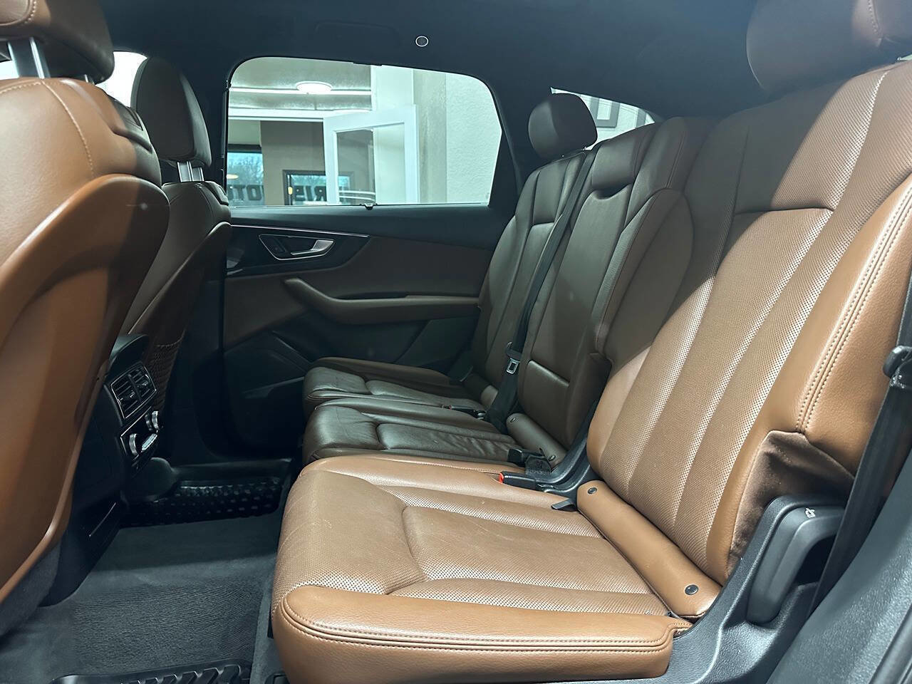 Used 2017 Audi Q7 3.0T Prestige AWD/4WD image 26