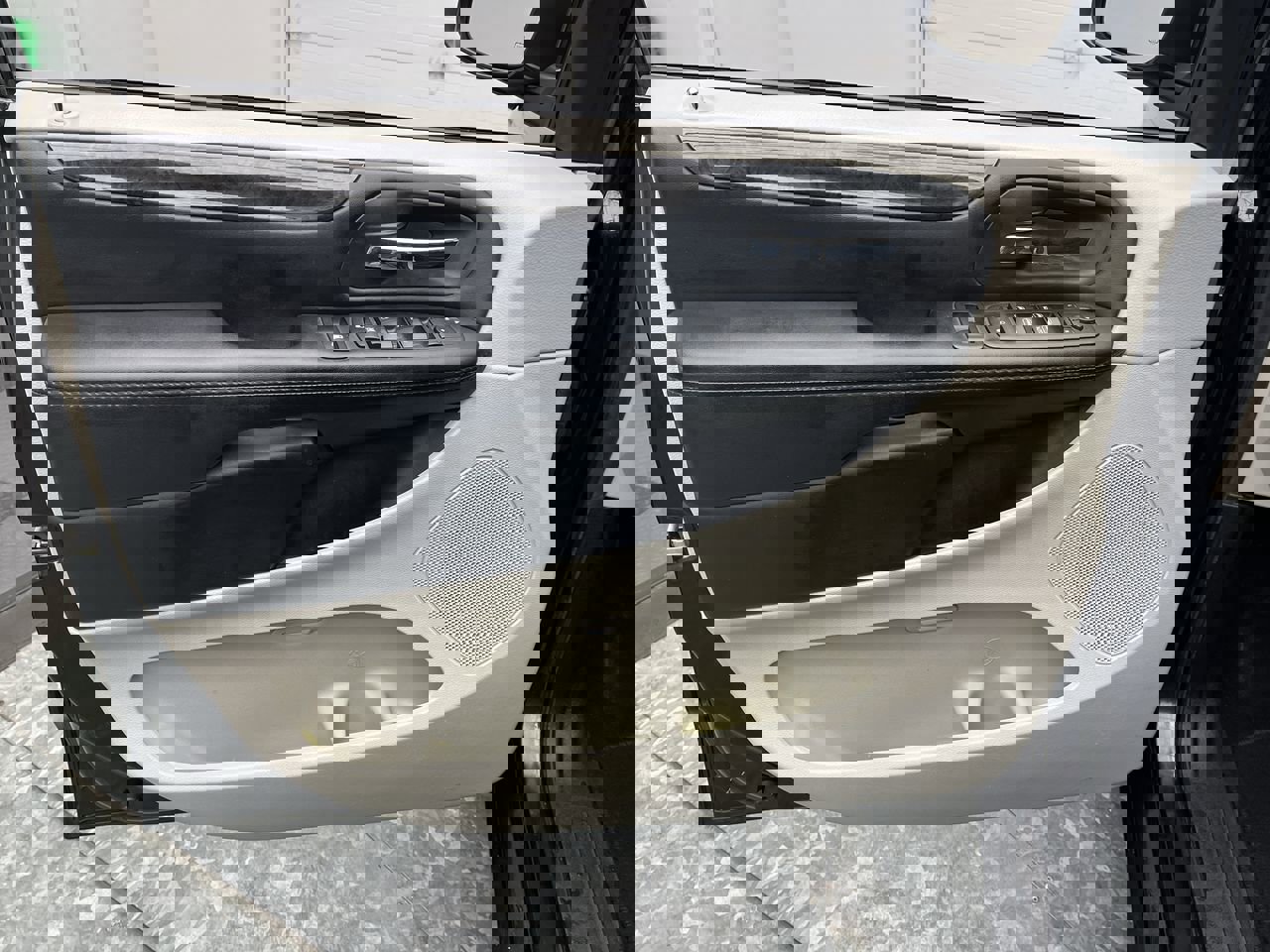 Used 2018 Dodge Grand Caravan SE image 6