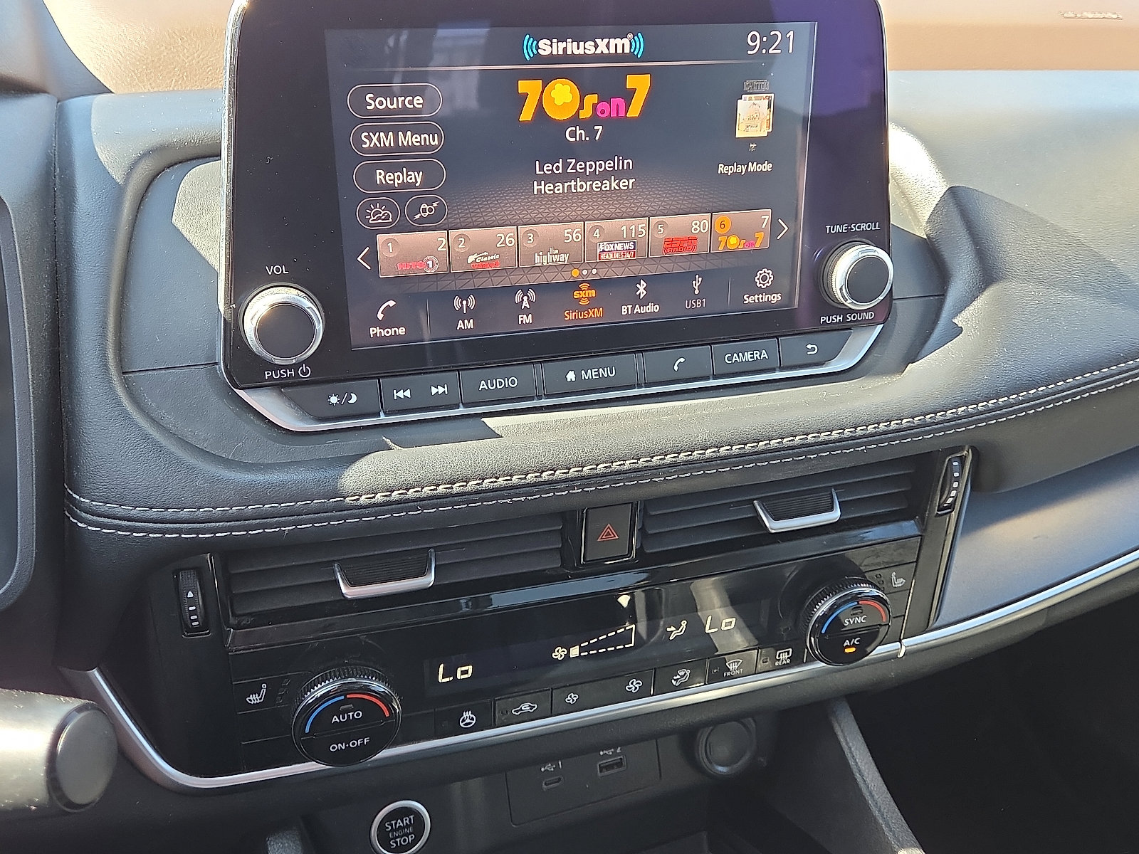 Used 2021 Nissan Rogue SV w/ Premium Package FWD image 14