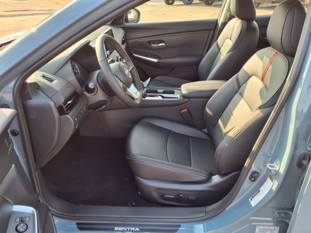 New 2025 Nissan Sentra SR w/ SR Premium Package image 11