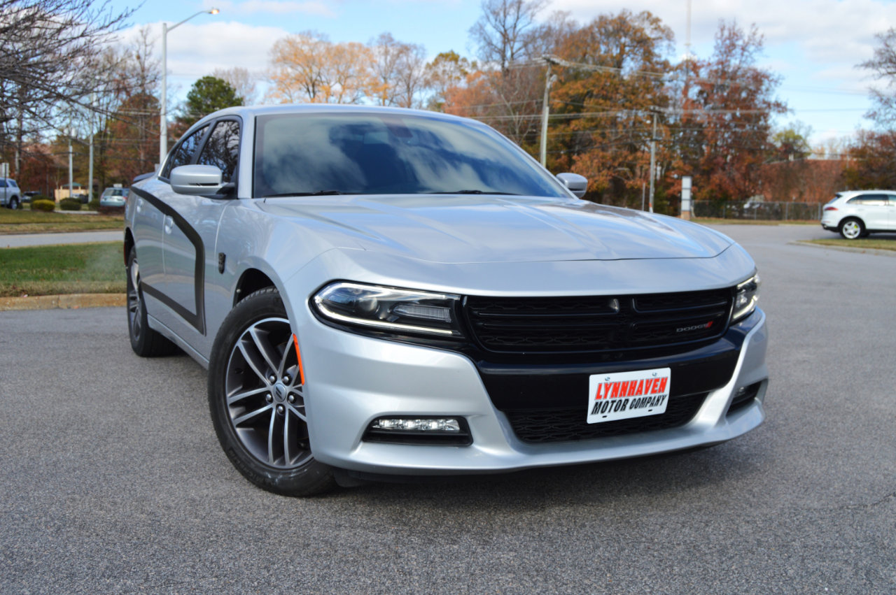 Used 2019 Dodge Charger SXT w/ Driver Confidence Group image 20