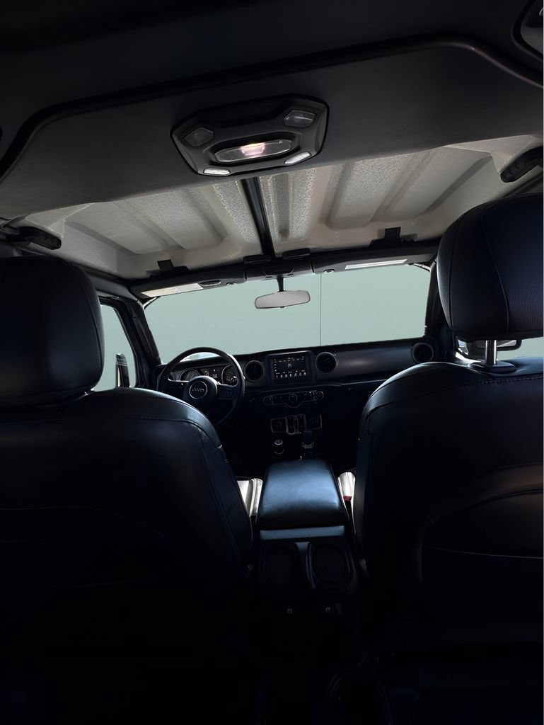 Used 2018 Jeep Wrangler Unlimited Sport S AWD/4WD image 23