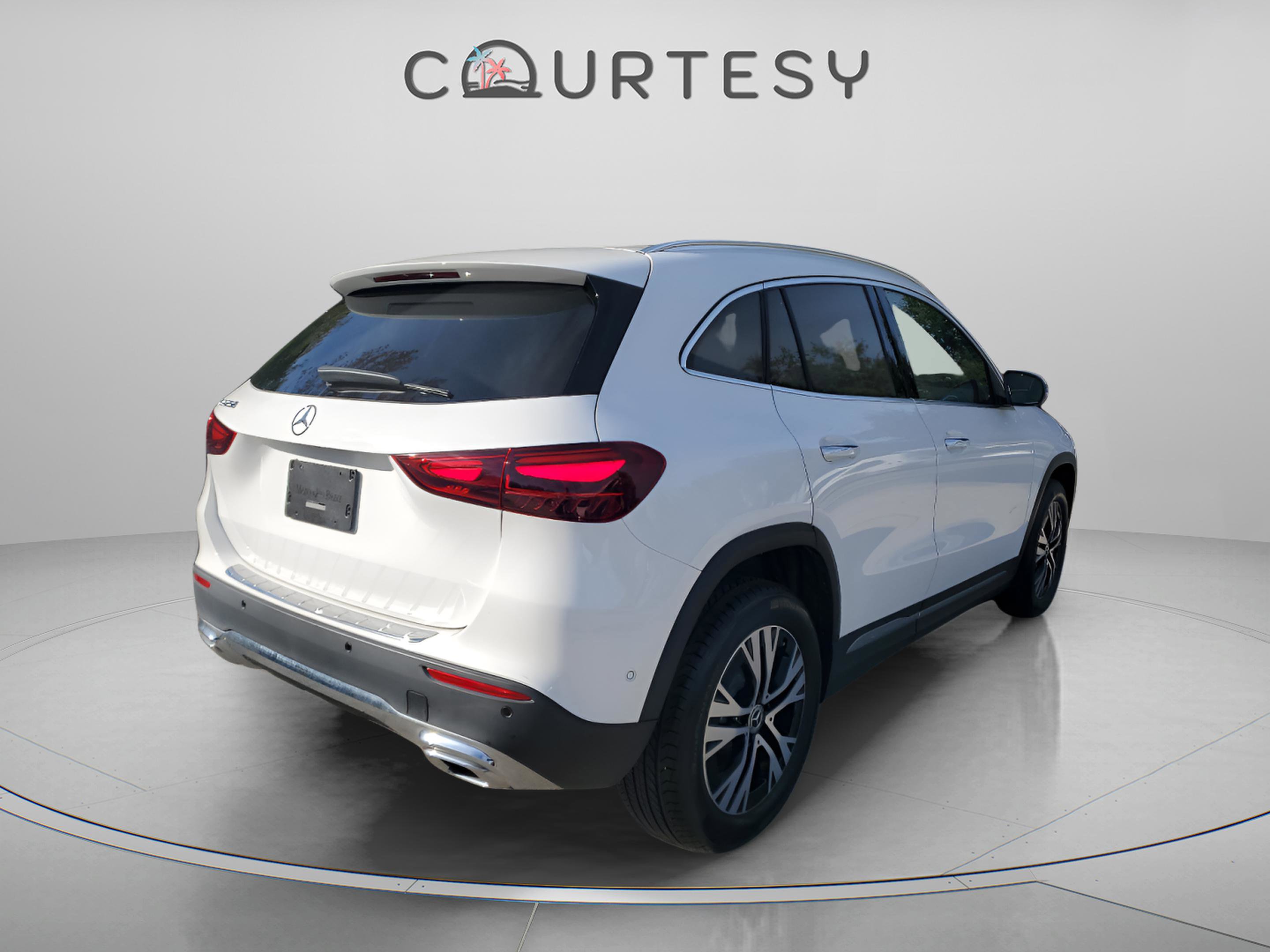 Used 2025 Mercedes-Benz GLA 250 GLA 250 image 3