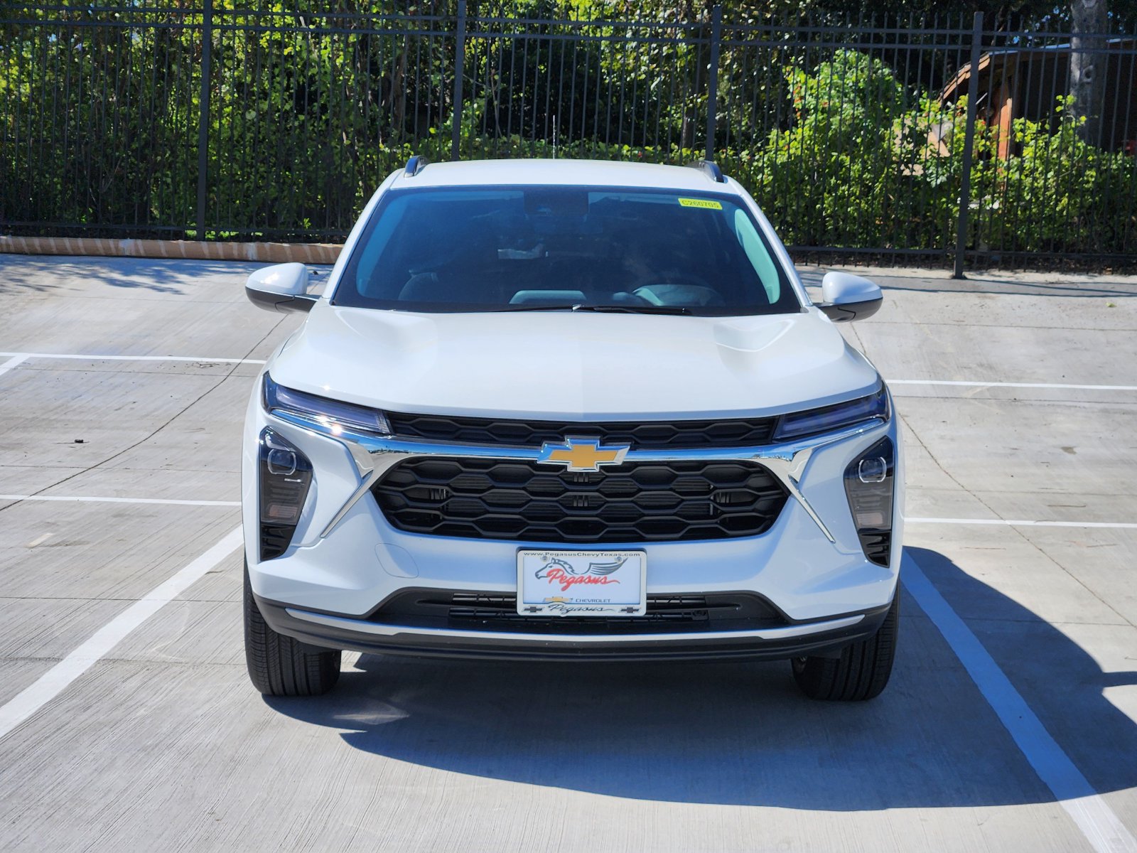 New 2026 Chevrolet Trax LT w/ LT Convenience Package FWD image 6