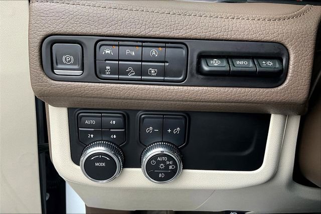 Used 2023 GMC Yukon Denali image 15