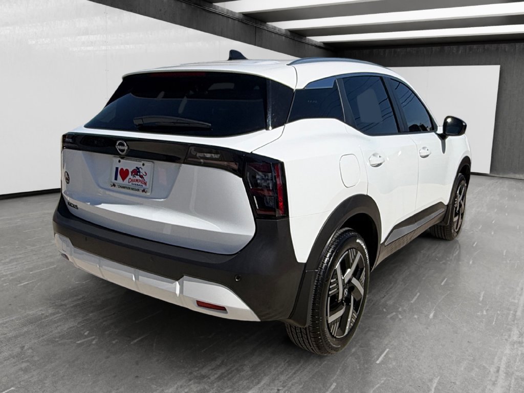 Used 2026 Nissan Kicks SV w/ SV Premium Package FWD image 5